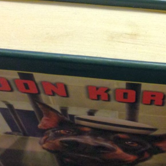 Book Sale! 3 for $10! Mystery, Middle Grade Level - Framed, Gordon Korman - Picture 8 of 8